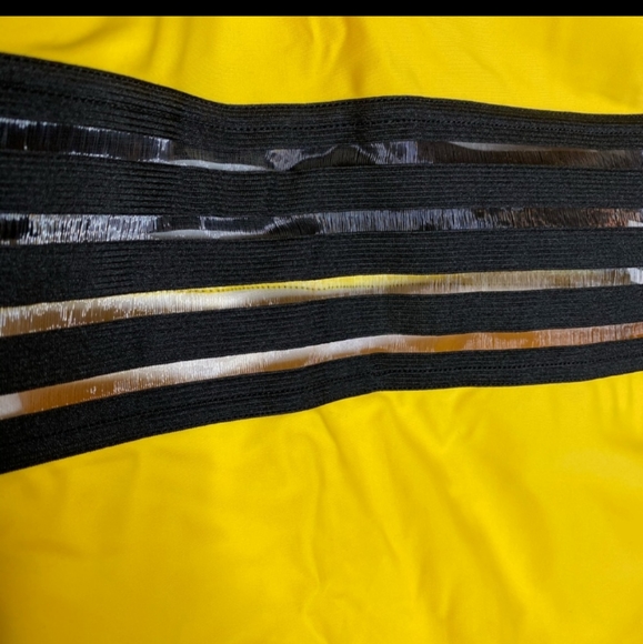 Yellow Hilor swimsuit - Picture 6 of 10